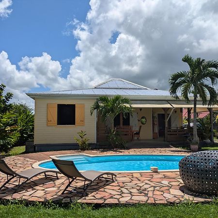 Charmante Villa Creole Climatisee, Jardin Tropical Et Piscine Prives Lamentin Exterior foto