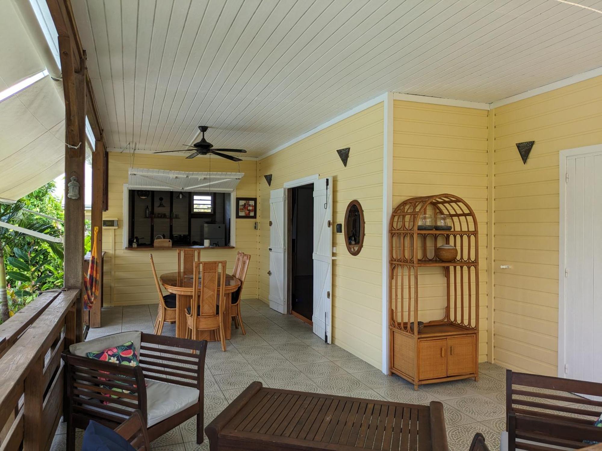 Charmante Villa Creole Climatisee, Jardin Tropical Et Piscine Prives Lamentin Exterior foto